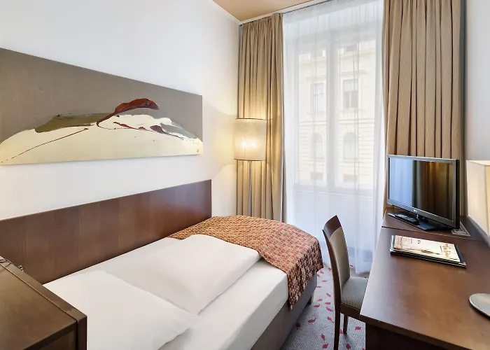 Rathauspark - Handwritten Collection Hotel