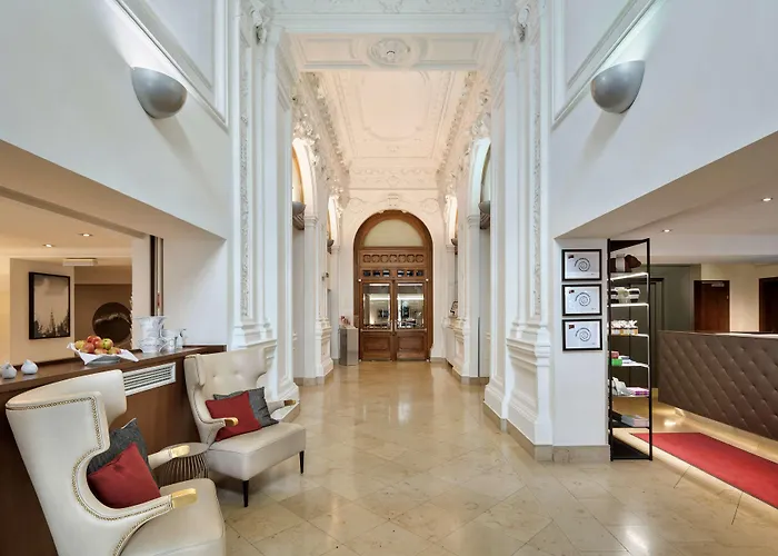Hotel Rathauspark - Handwritten Collection 4*
