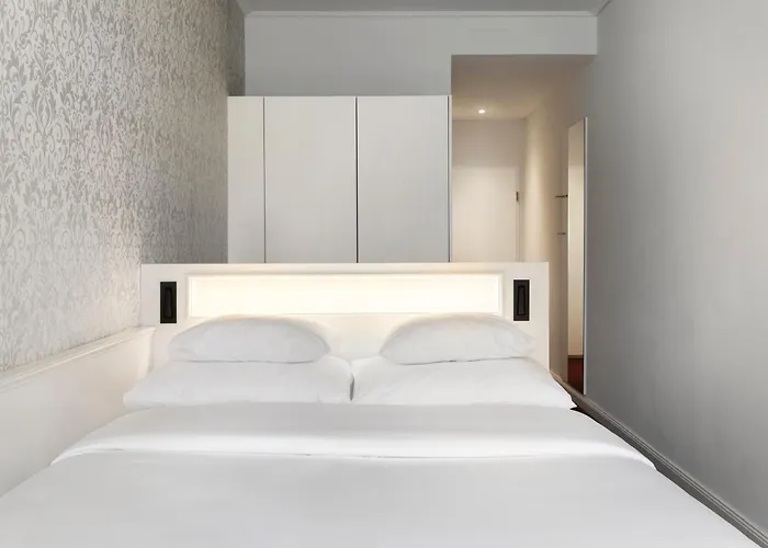 Rathauspark - Handwritten Collection Hotel Vienna
