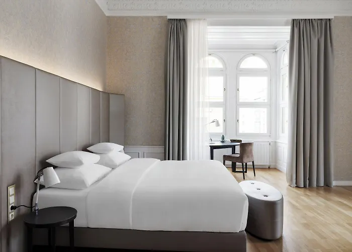 Hotel Rathauspark - Handwritten Collection 4*